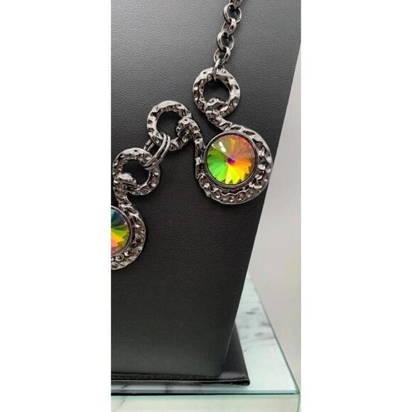 Gun Metal Necklace With Oil Slick Watermelon Rivoli Rhinestones - Picture 3 of 5